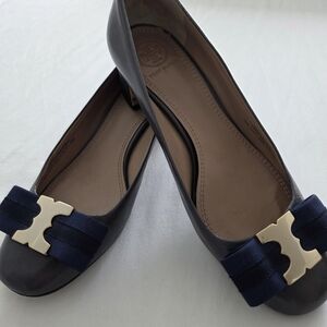 Tory Burch Navy Leather Logo Bow Flats
